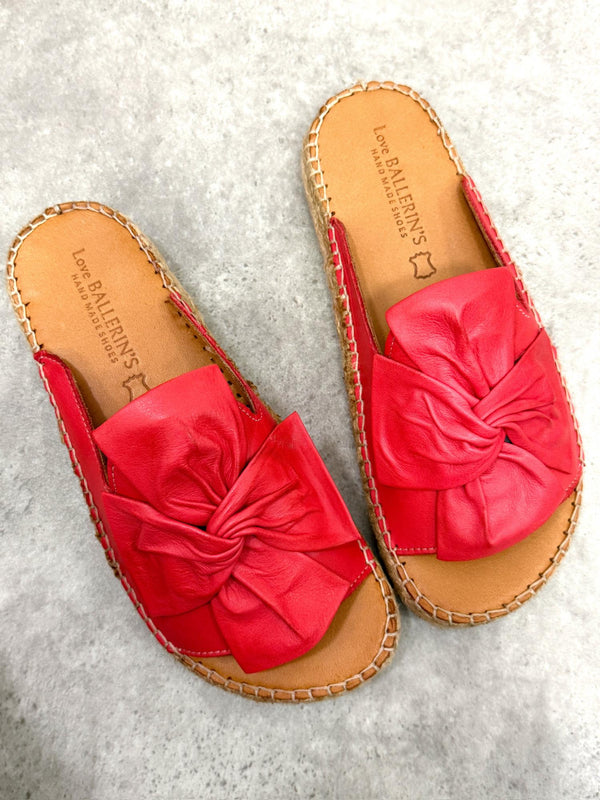 Leather slippers G410 - RED