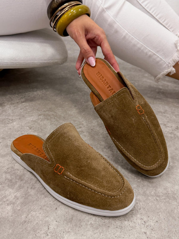 Leather slippers G439 - BEIGE