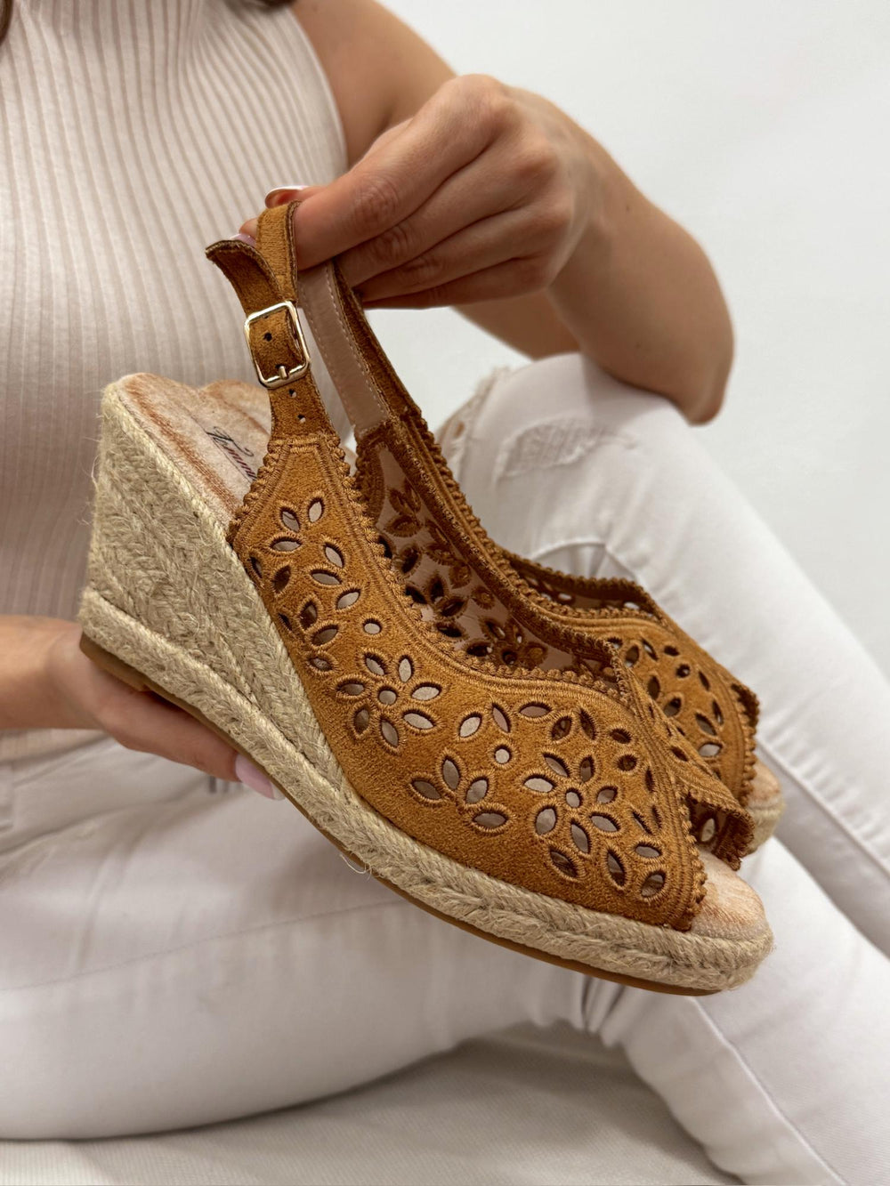 Women sandals G224 - CAMEL