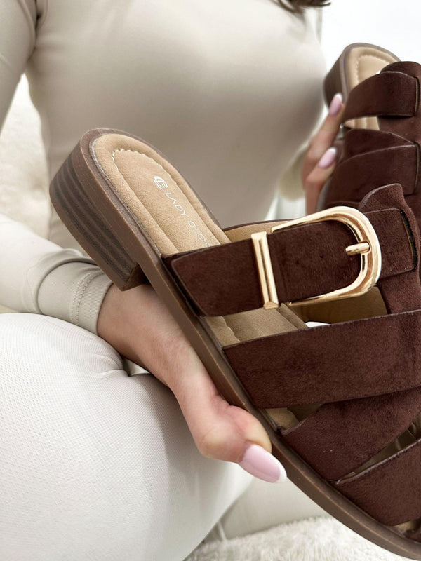 Women Slippers and Mules G040 - BROWN