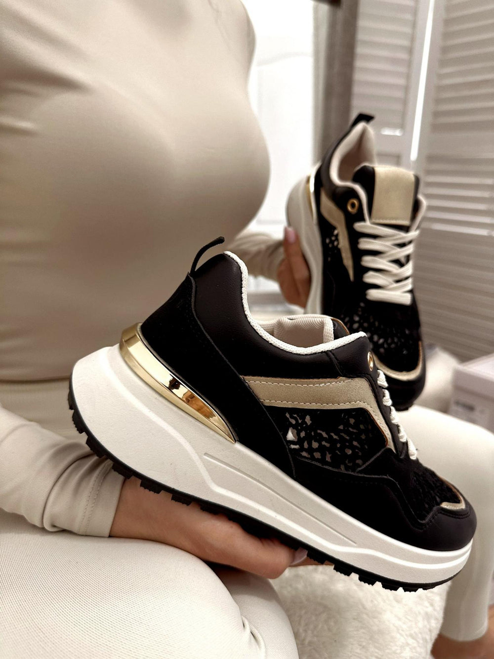 Women sneakers G034 - BLACK