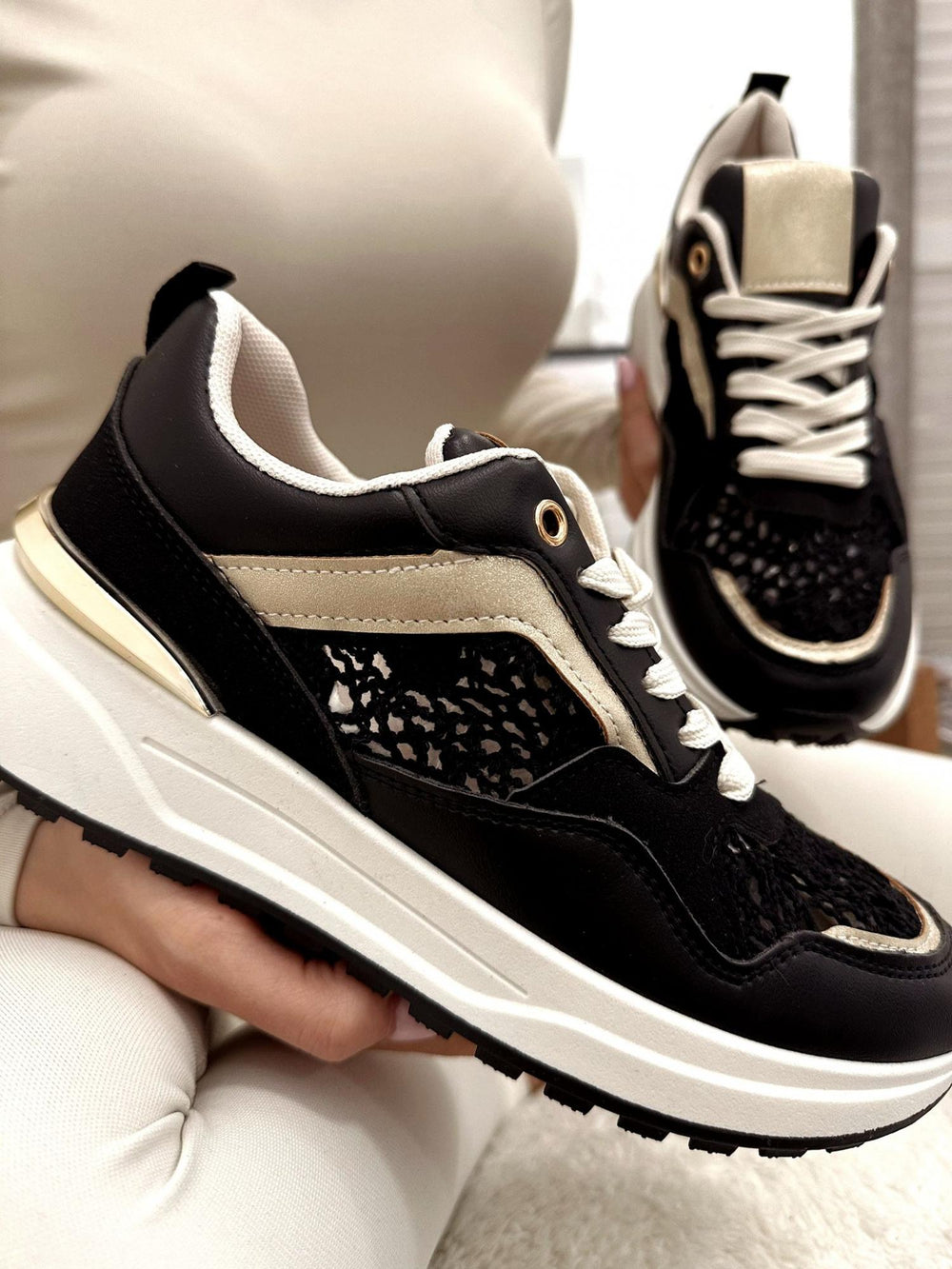 Women sneakers G034 - BLACK