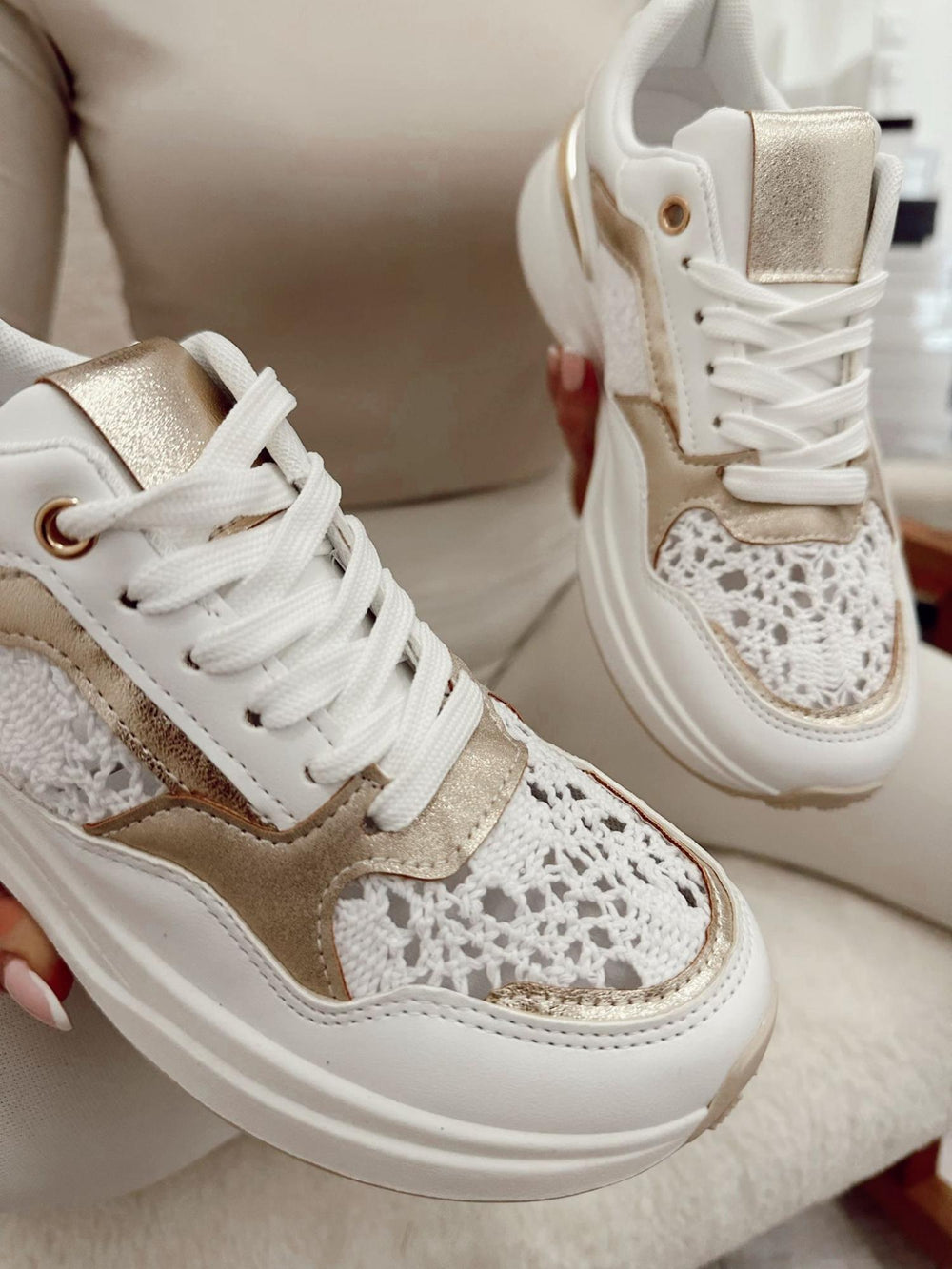 Women sneakers G034 - WHITE