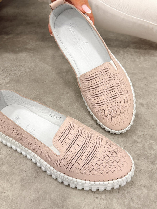 Flache Schuhe aus Leder G397 - PINK PULVER
