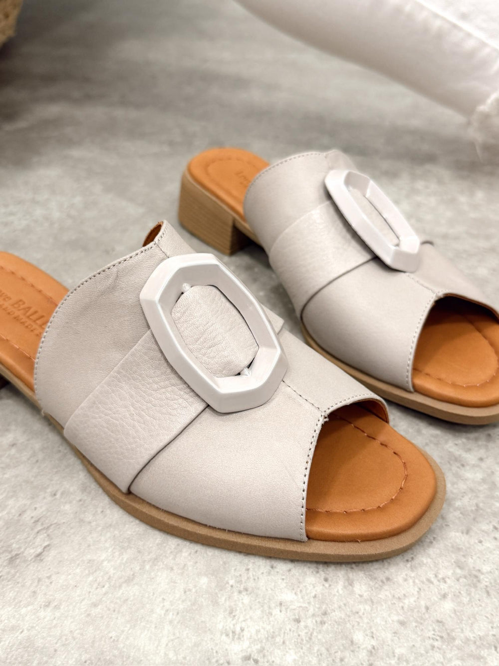 Lederpantoffeln G411 - GRAU