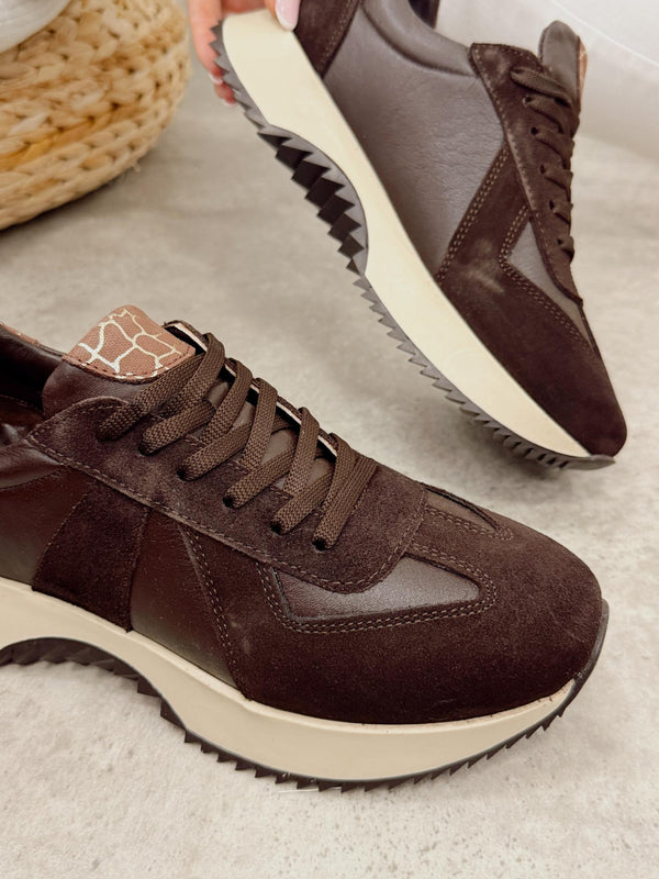 Leather sneakers G454 - BROWN