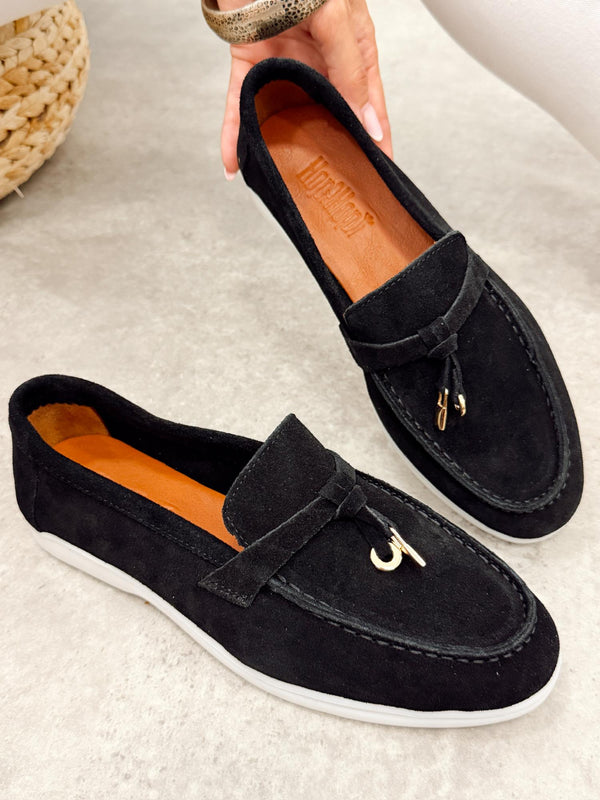 Flat leather shoes G518 - BLACK